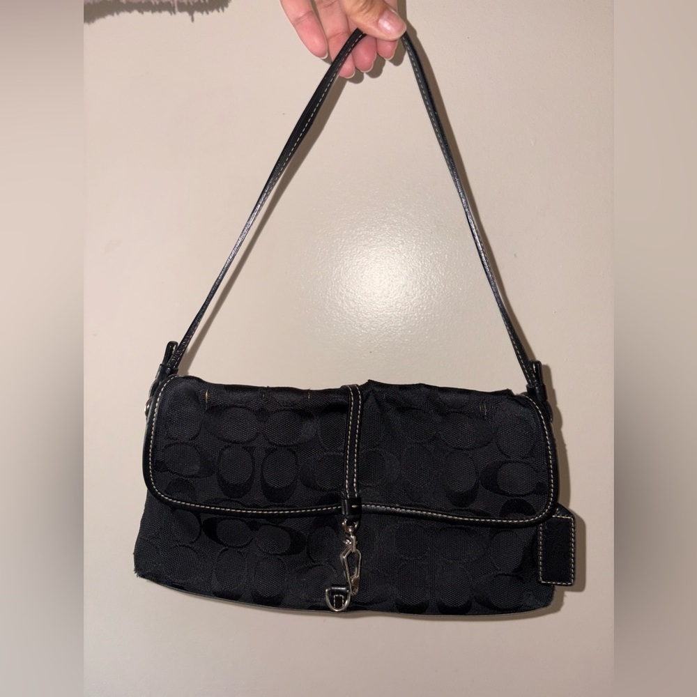 Vintage Coach Black Signature Hamptons Demi Clip Hobo baguette bag purse Y2K